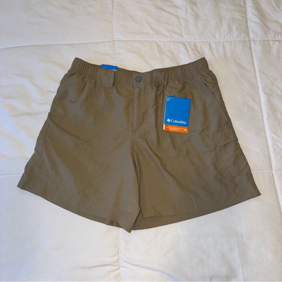 NWT - Columbia Women's Sandy River Cargo Shorts in Tusk - Picture 7 of 16